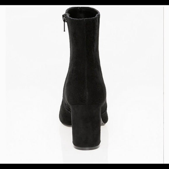 LE CHATEAU - Suede Block Ankle Heeled Booties (NEW) - Picture 3 of 9